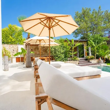 Bali Prestige With Pool Close To Beaches Villa